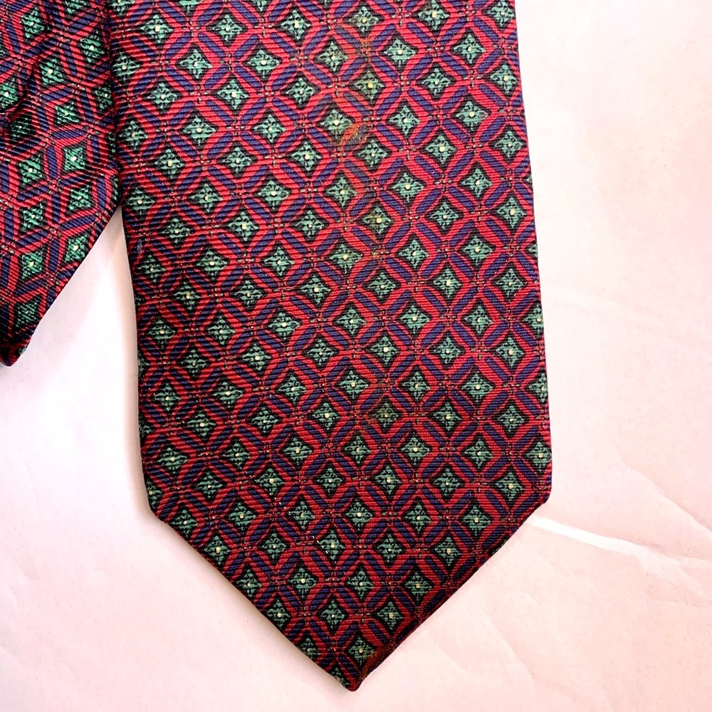 Burberry’s vintage men’s tie